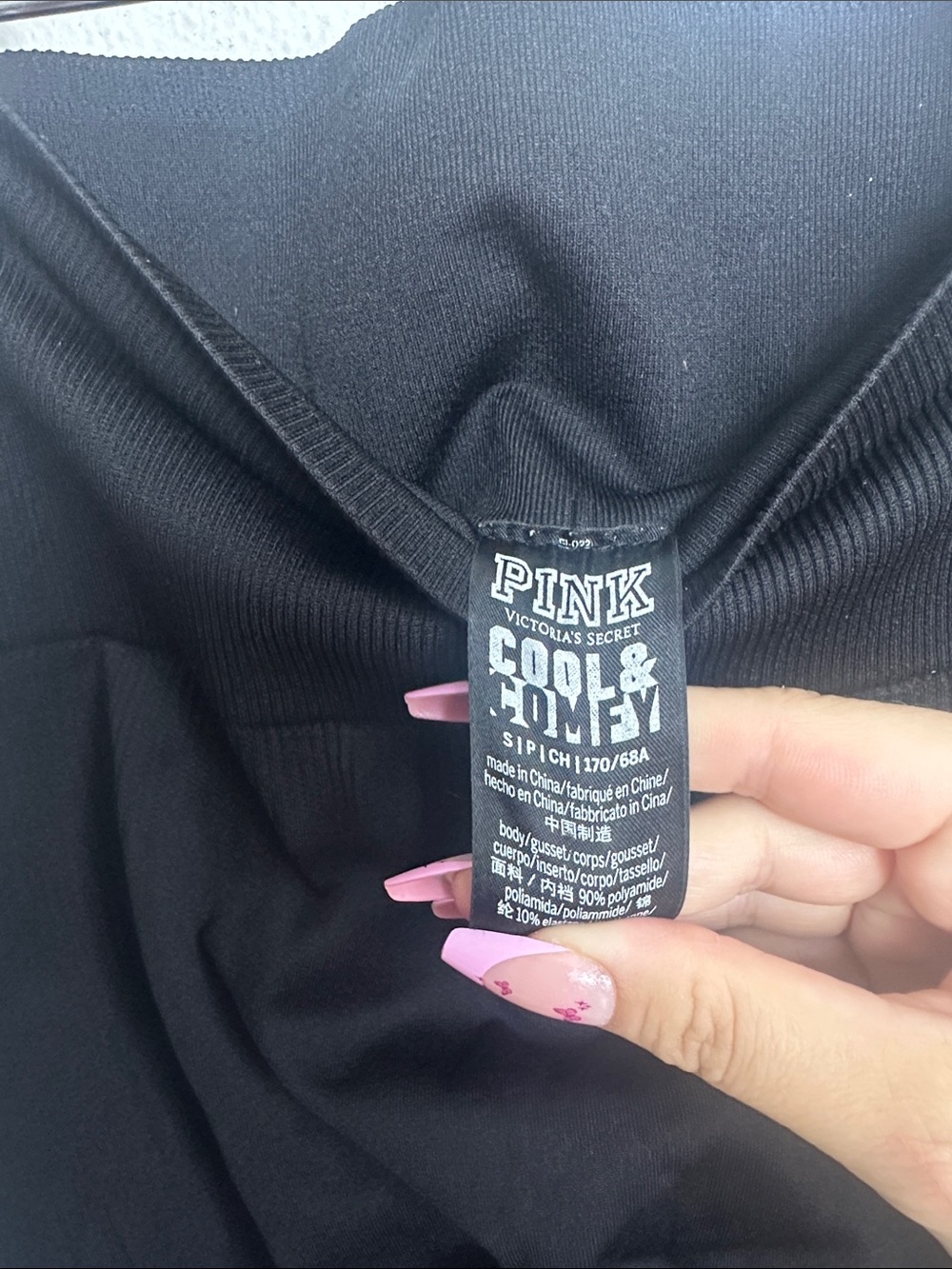 PINK Victoria's Secret Black High-Waist cool and comfy Leggings with Side Pocket - Picture 2 of 5